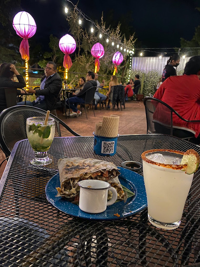 Tlayuda and Mezcal coctails @La Mezcalerita